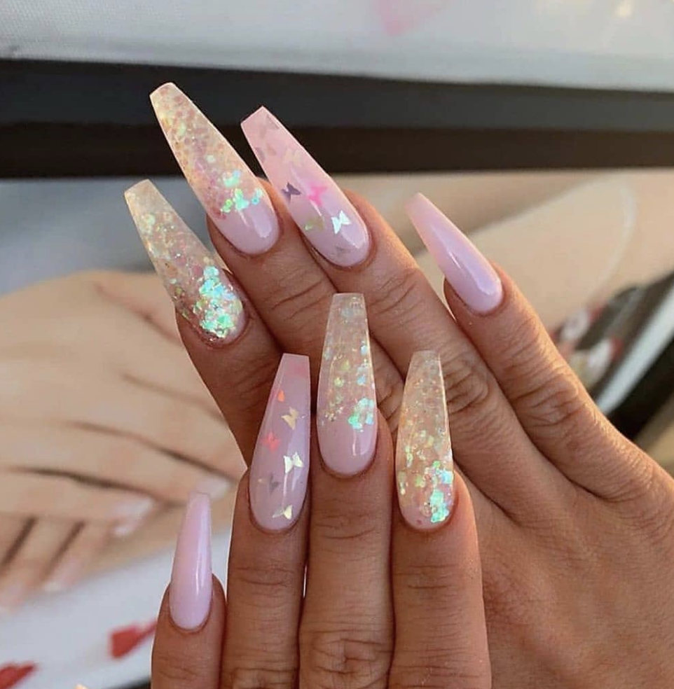 Butterfly pink nails