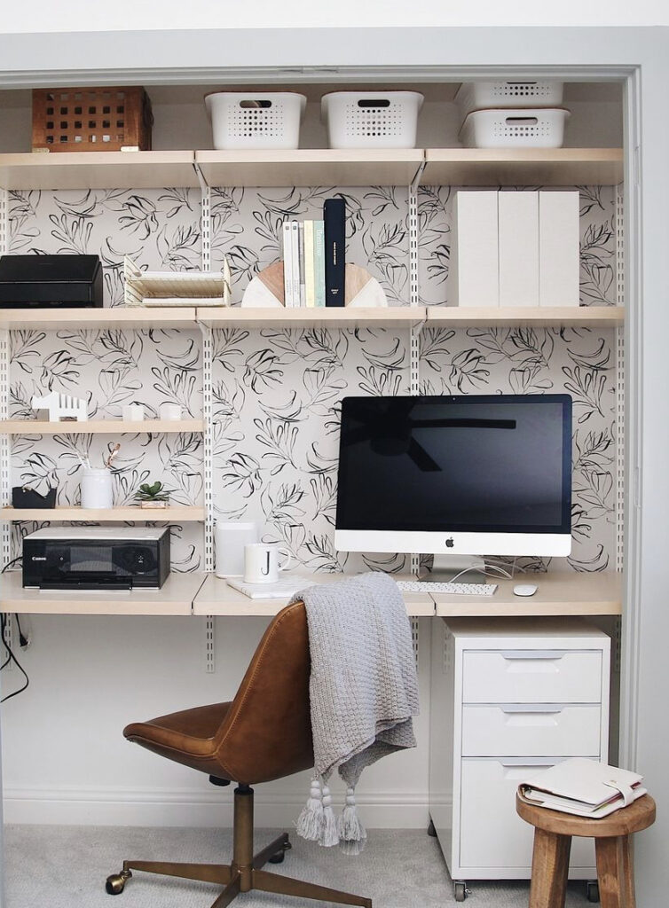 Cloffice with Shelves