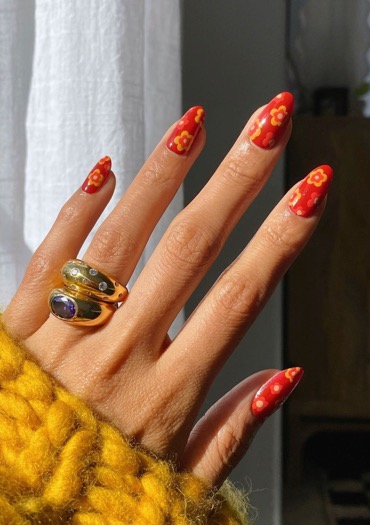 70s Floral Fall Nails