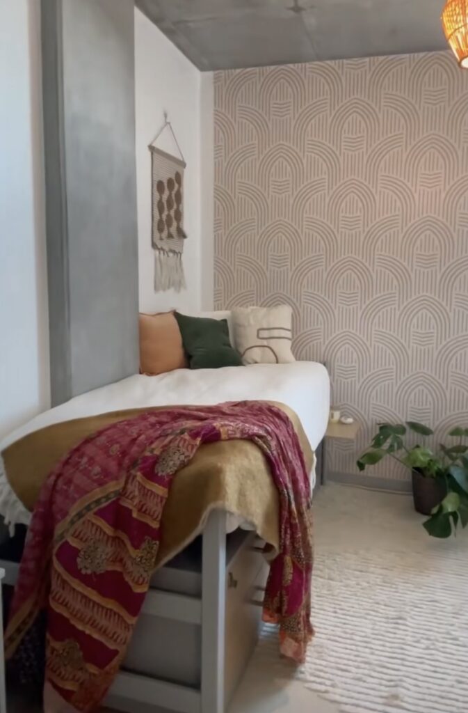 College Dorm with Geometric Contemporary Peel & Stick Wallpaper