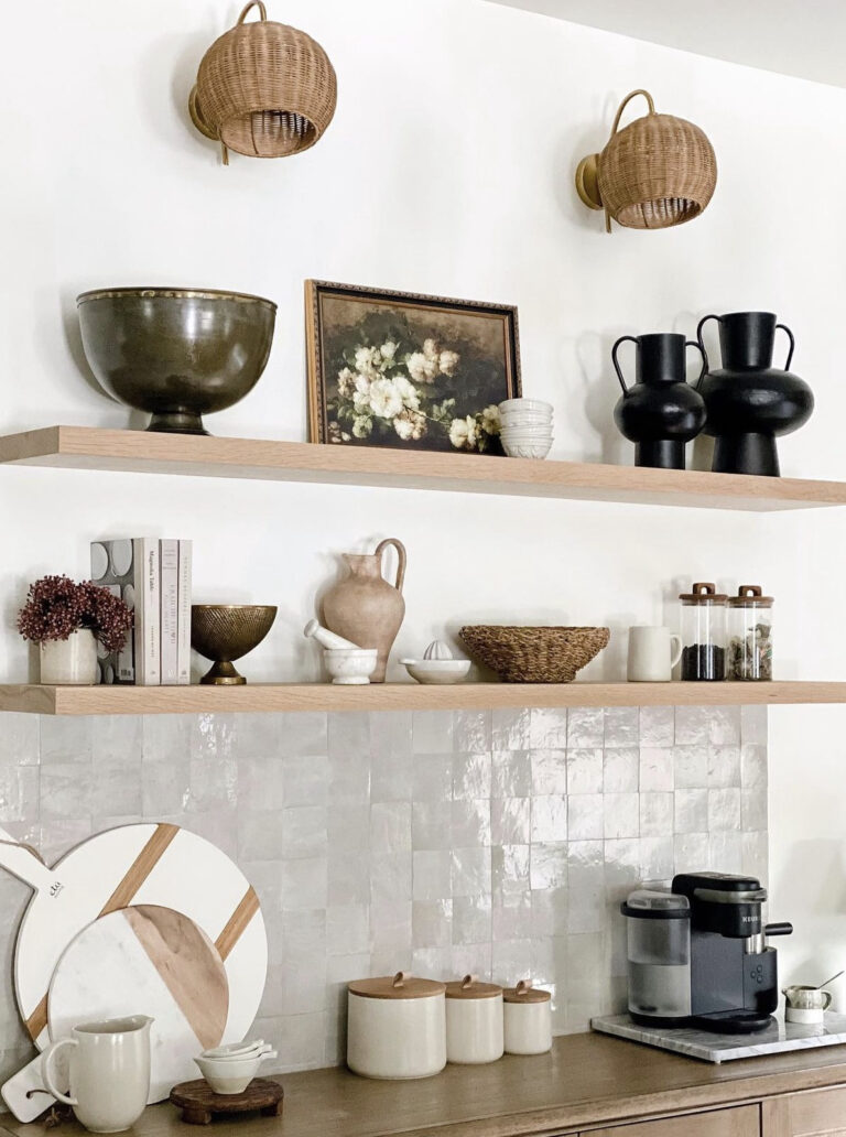 40+ Gorgeous Coffee Bar Decor Ideas - Days Inspired