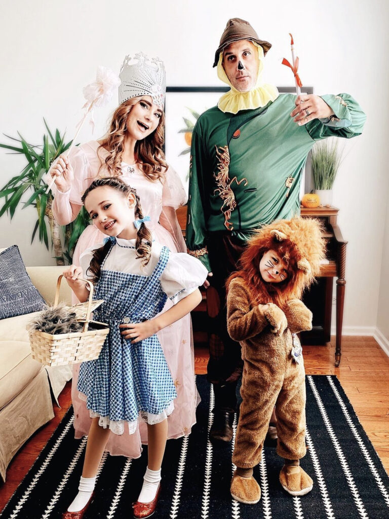 The Wizard of Oz: Dorothy, Glinda, Scarecrow, and the Cowardly Lion