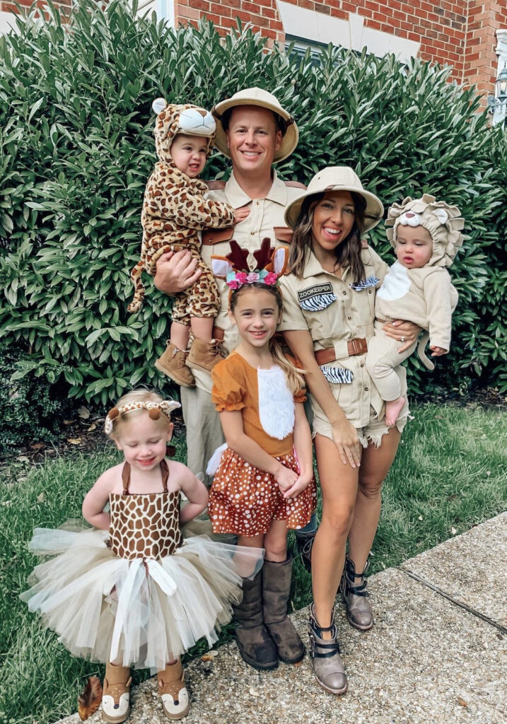Zookeepers & Animals Family Costume
