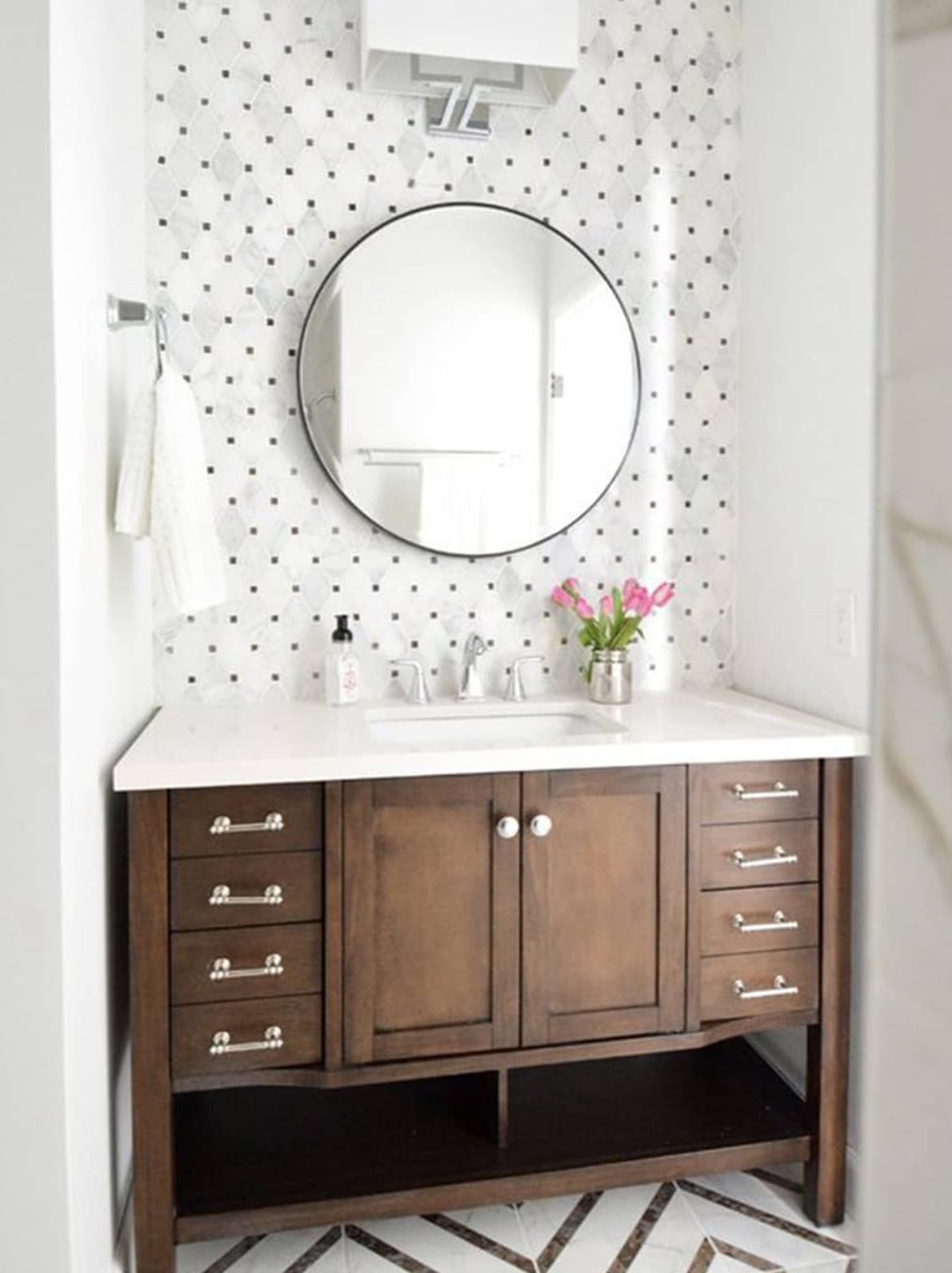 26 Chic Bathroom Accent Wall Ideas to Transform Your Space - Days Inspired